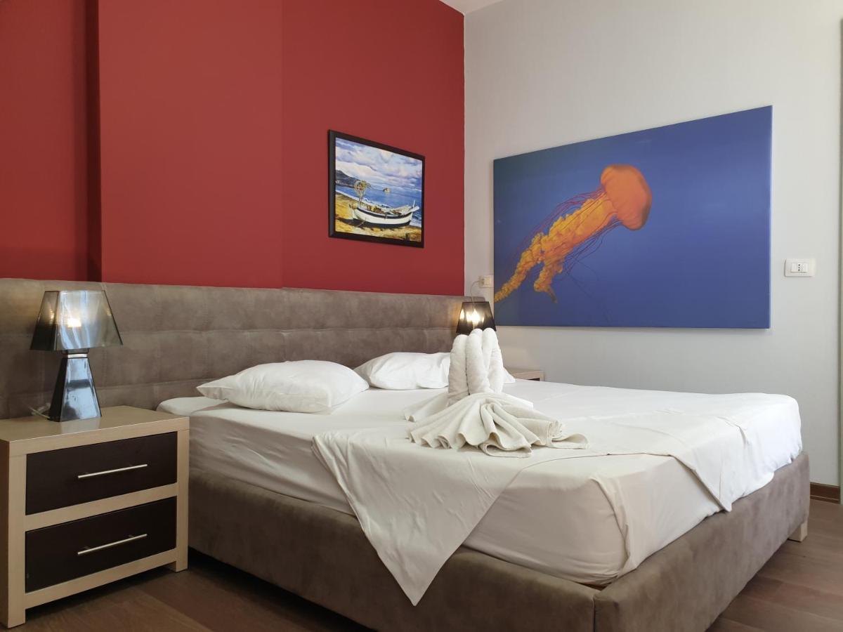 Perandor Beach Durrës Esterno foto