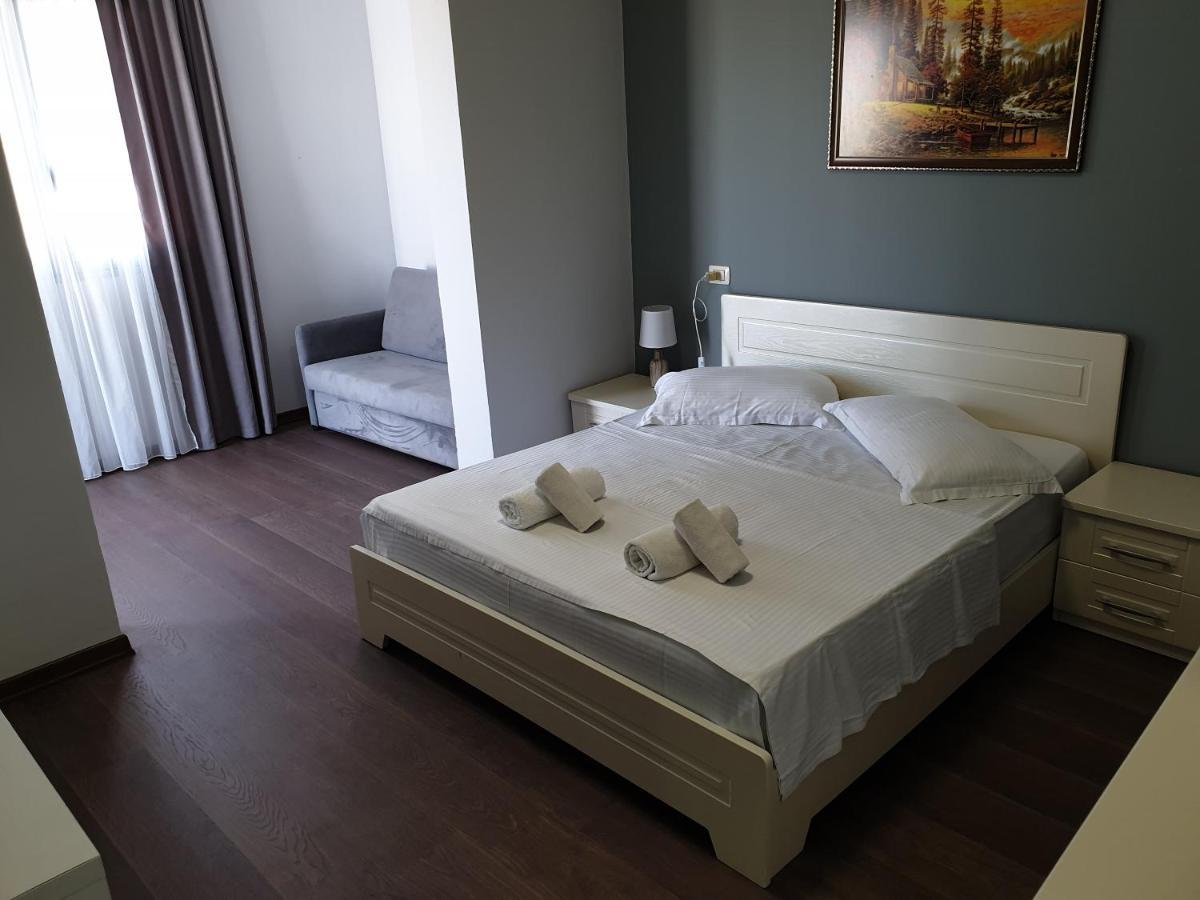 Perandor Beach Durrës Esterno foto