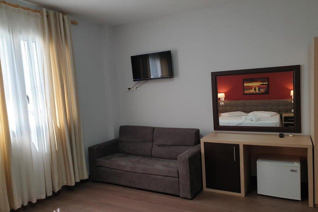 Perandor Beach Durrës Esterno foto